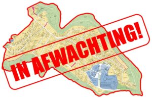 Kadastrale kaart van Planas del Rey met het opschrift “In afwachting!”, dat de administratieve en juridische onzekerheid rond het herverkavelingsproject en de uitvoering van gemeentelijke werken symboliseert.